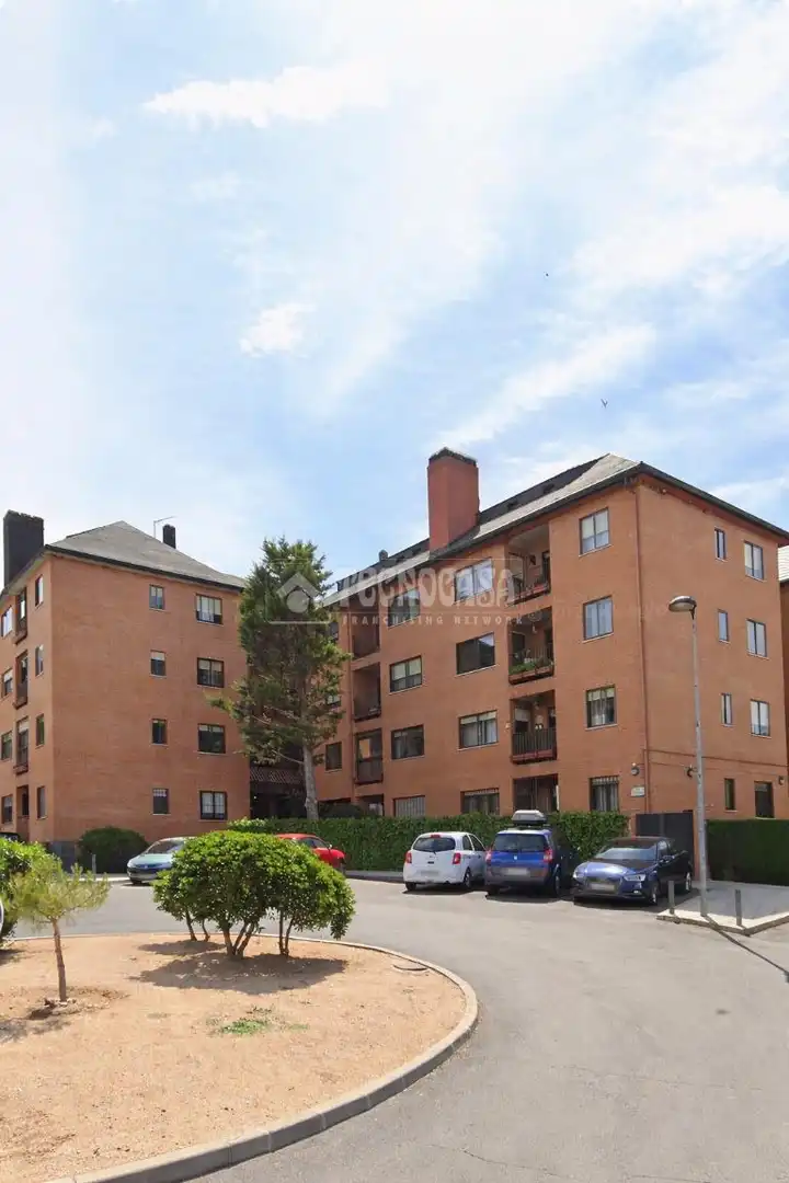 Vista exterior de Piso en venta en Collado Villalba con Calefacción, Terraza y Trastero
