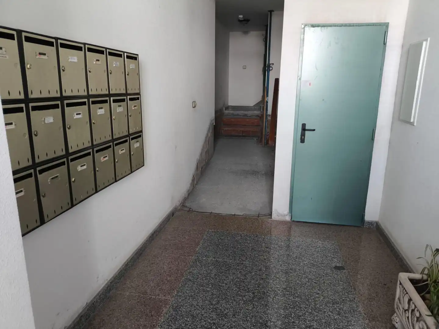 Wohnung zum Verkauf in Laxe mit Heizung, Terrasse und Abstellraum