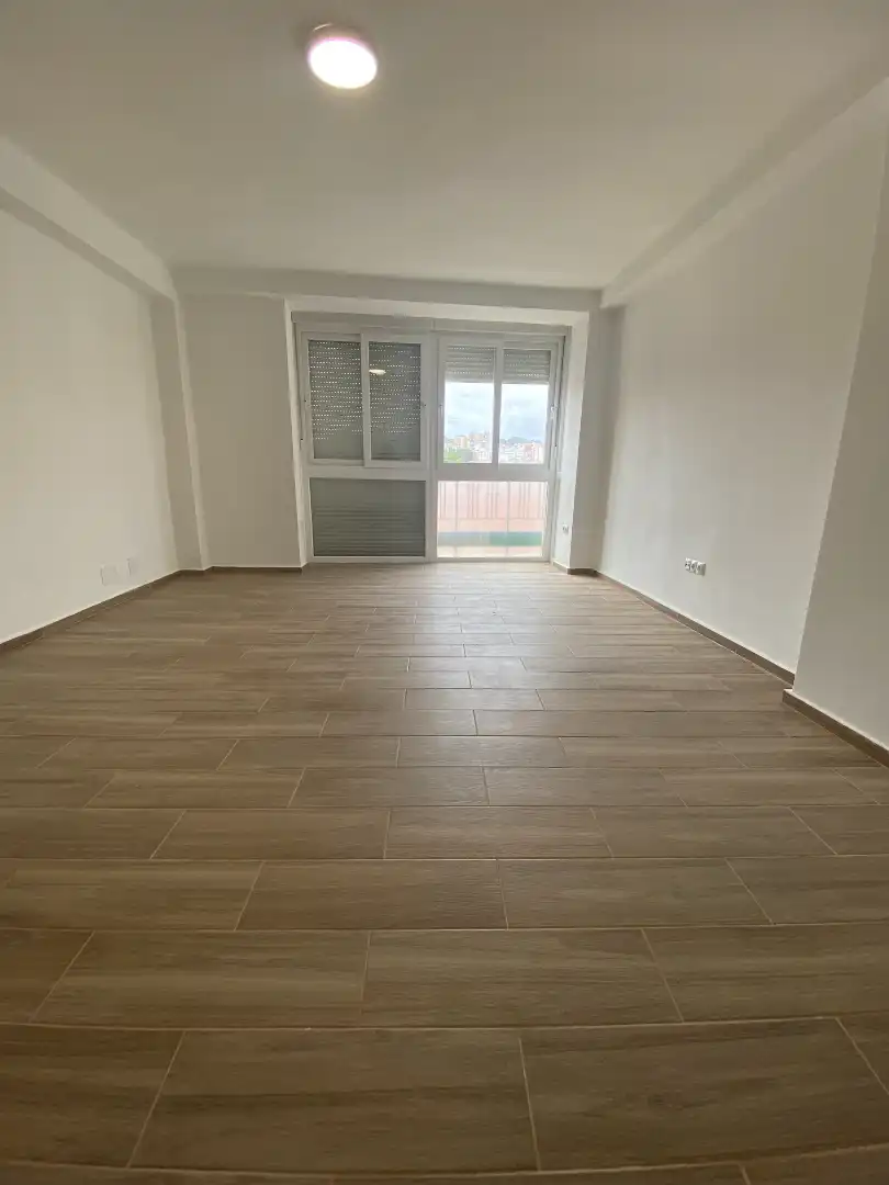 Wohnung mit Aufzug zum Verkauf in Calle Eugenio Gross 34, imagen 3