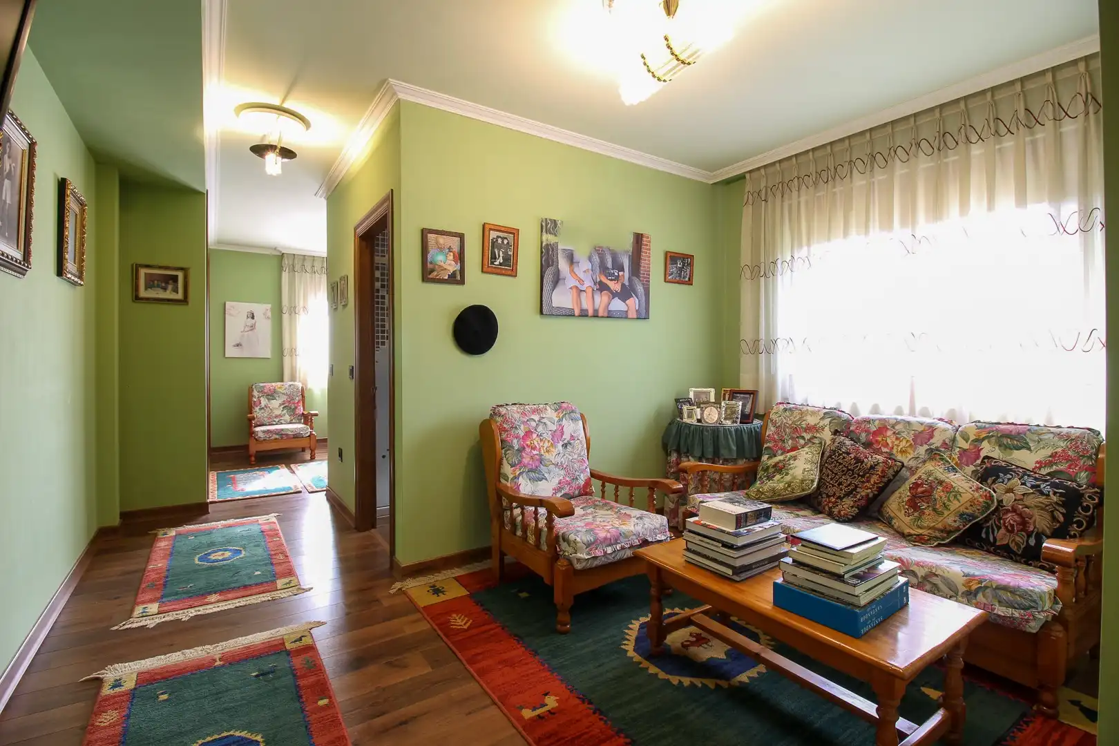 Sala de estar de Casa o chalet en venta en Santa Cruz de Bezana con Calefacción, Jardín privado y Terraza