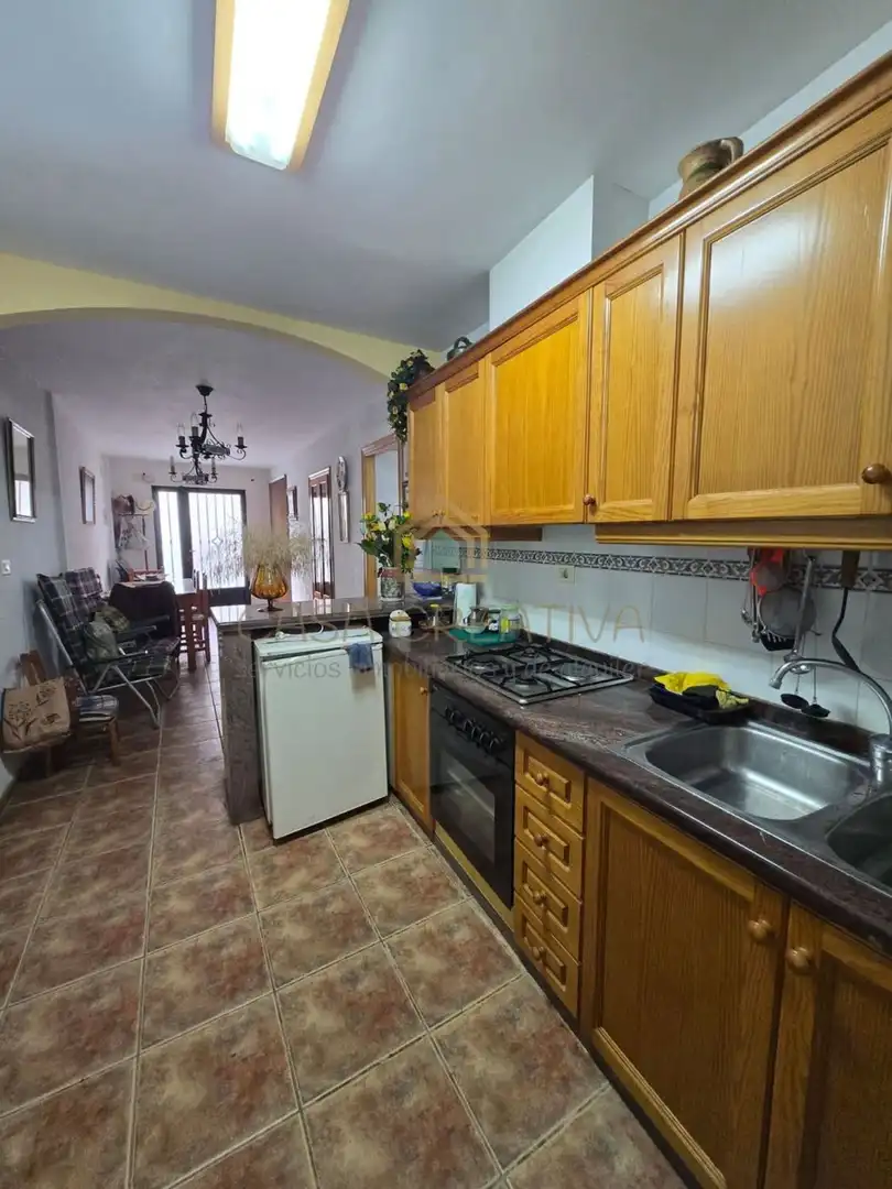 Cuina de Casa o xalet en venda en Atzeneta del Maestrat amb Aire condicionat i Terrassa