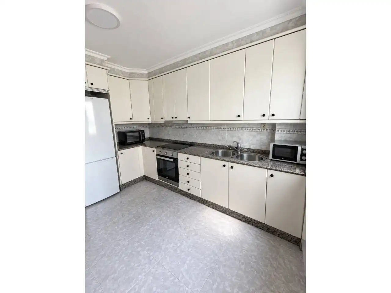 Flat for rent in Avenida Aeropuerto, Lavadores