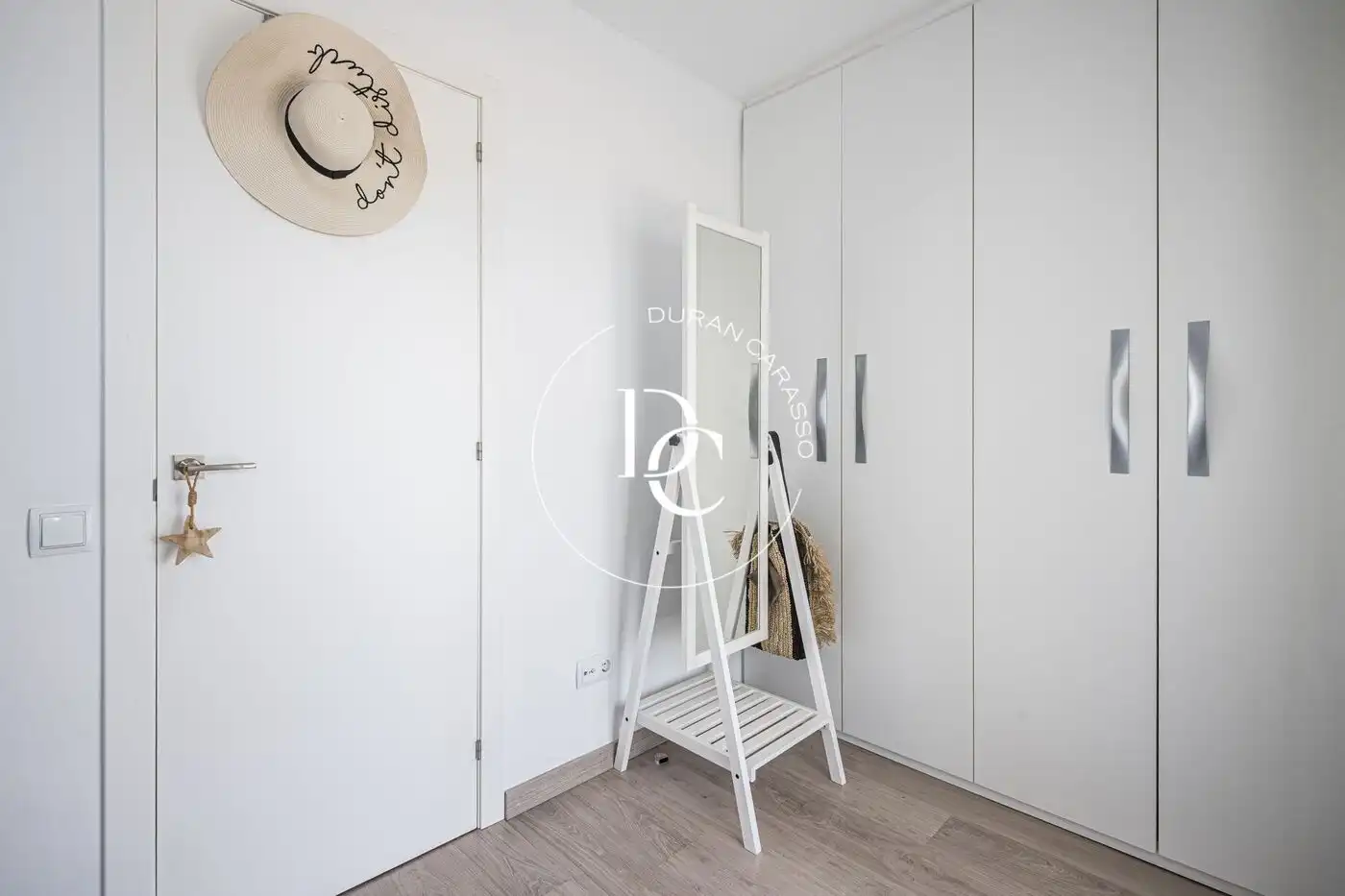 Schlafzimmer von Maisonette zum Verkauf in Sitges mit Klimaanlage, Heizung und Privatgarten
