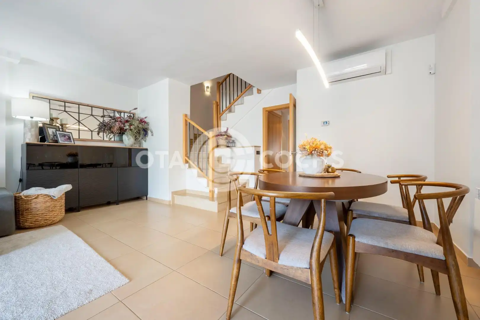 Comedor de Casa o chalet en venta en Montbrió del Camp con Aire acondicionado, Jardín privado y Piscina comunitaria