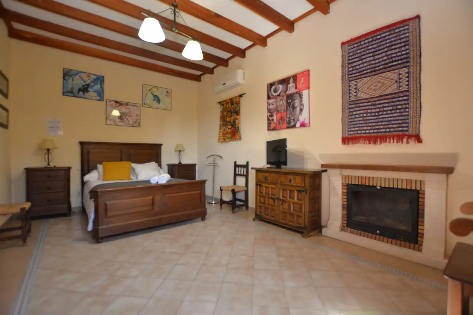 Habitación de Casa o chalet en venta en Guillena con Aire acondicionado, Calefacción y Jardín privado