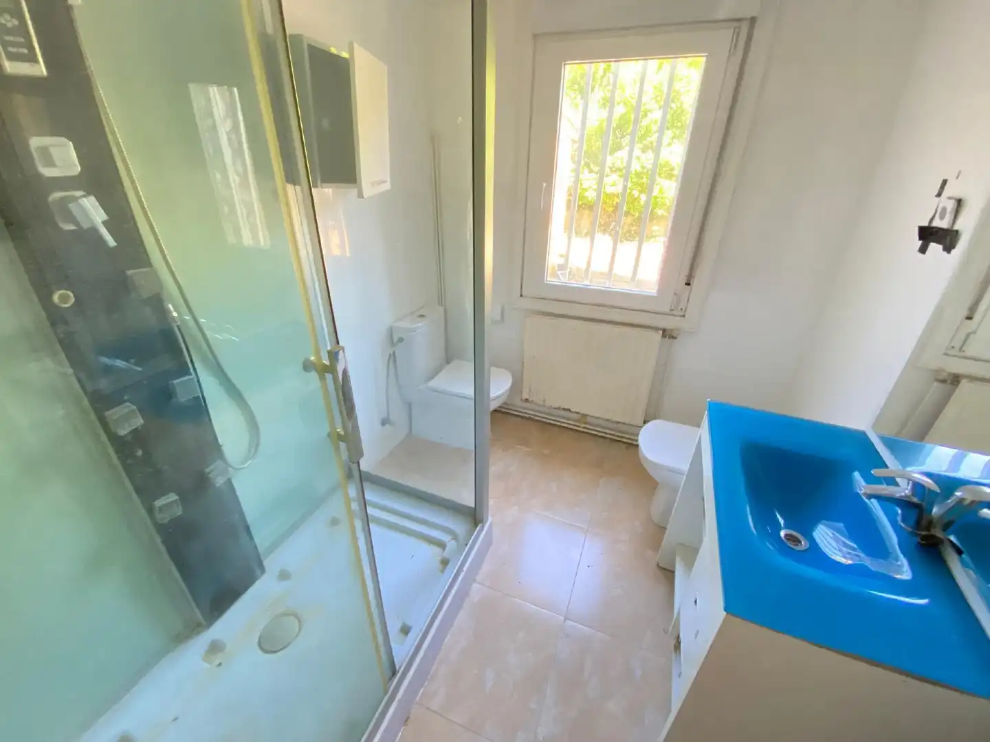 Bany de Casa o xalet en venda en Condado de Treviño amb Jardí privat, Terrassa i Traster