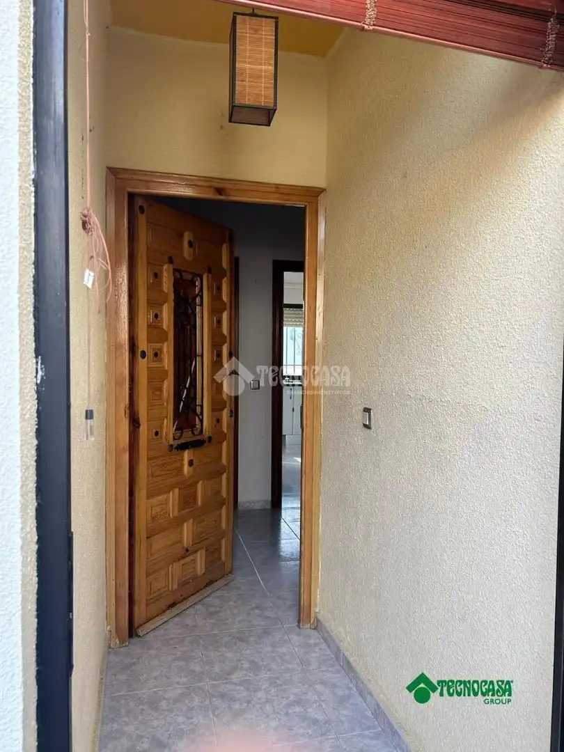 Casa adosada en venta en Alcabón