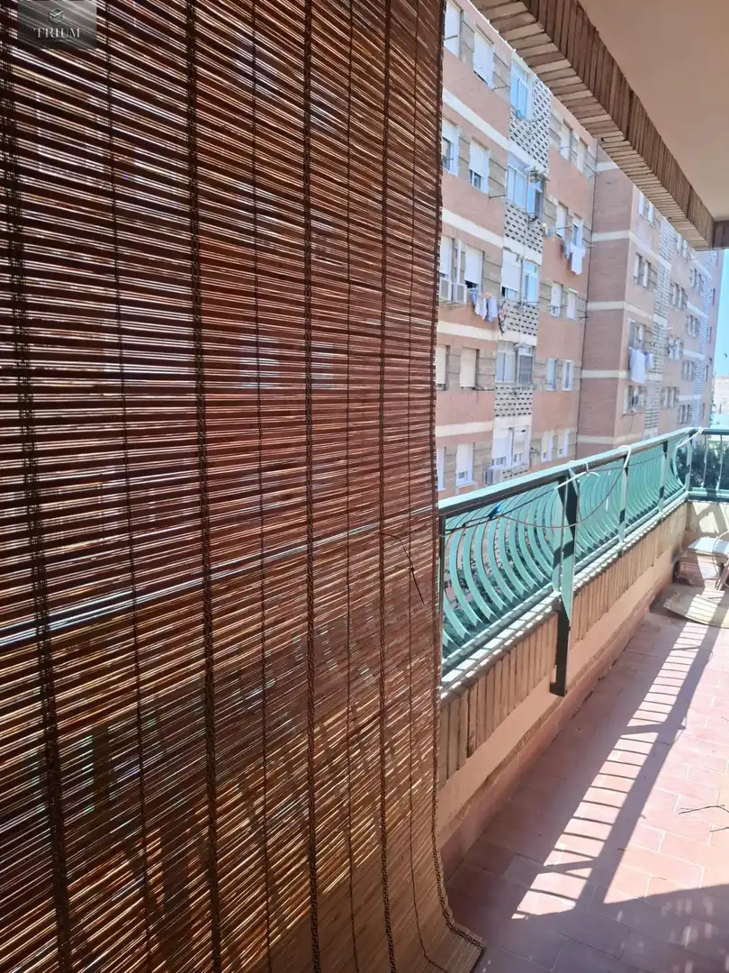 Pis de lloguer a Avenida de Cervantes, Cervantes