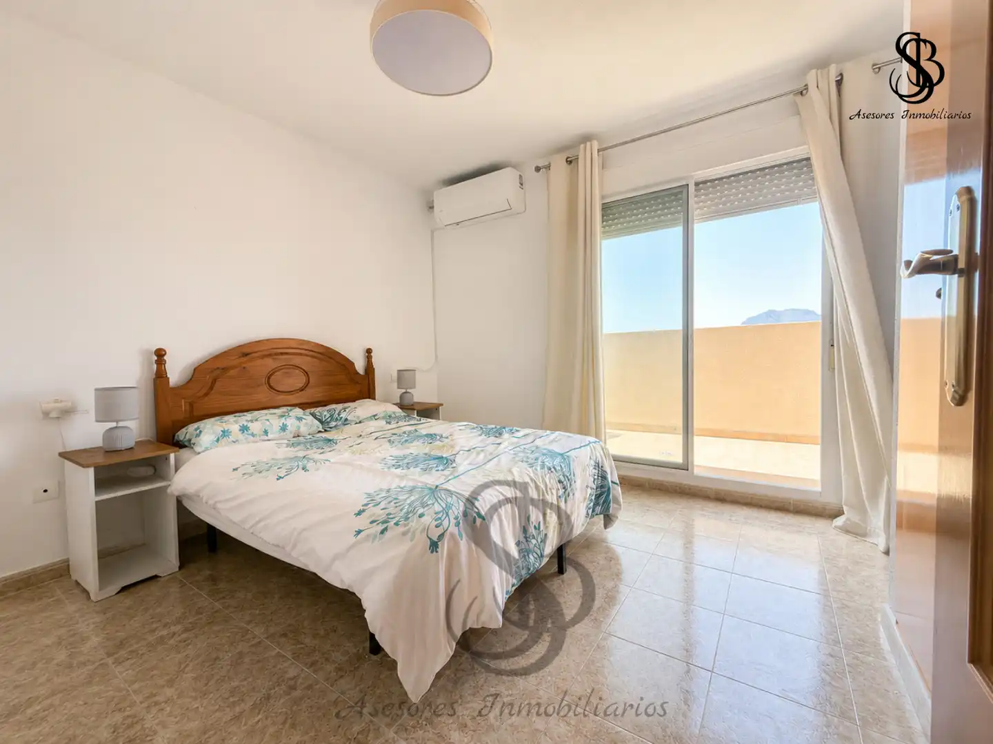 Habitación de Casa adosada en venta en Busot con Aire acondicionado, Calefacción y Jardín privado