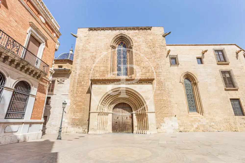 Vista exterior de Piso en venta en Ciutat Vella 