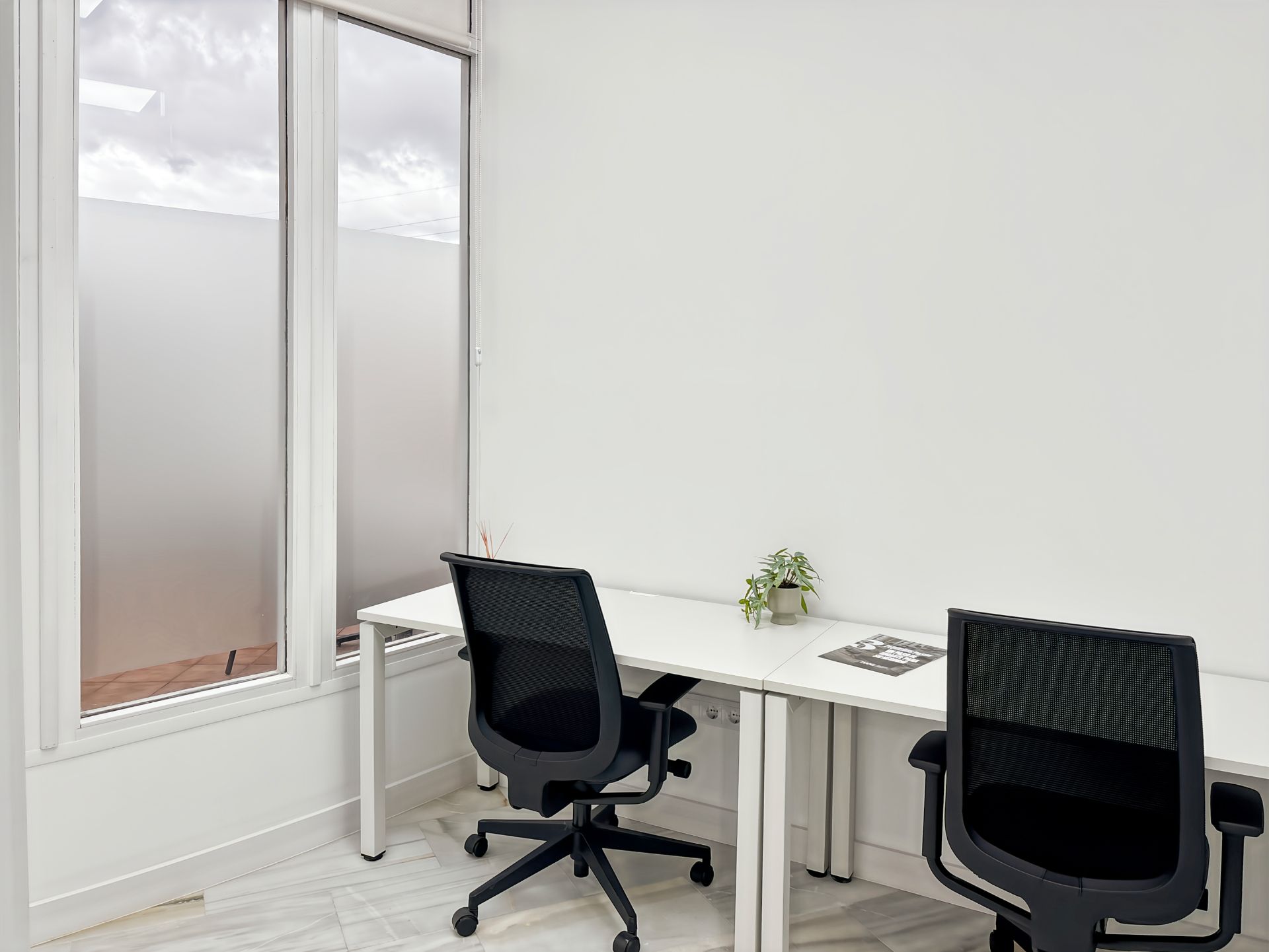 Office to rent in Málaga Capital  with Air Conditioner, Heating and Furnished