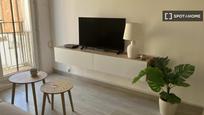Living room of Flat to rent in Santa Coloma de Gramenet  with Air Conditioner, Heating and Furnished