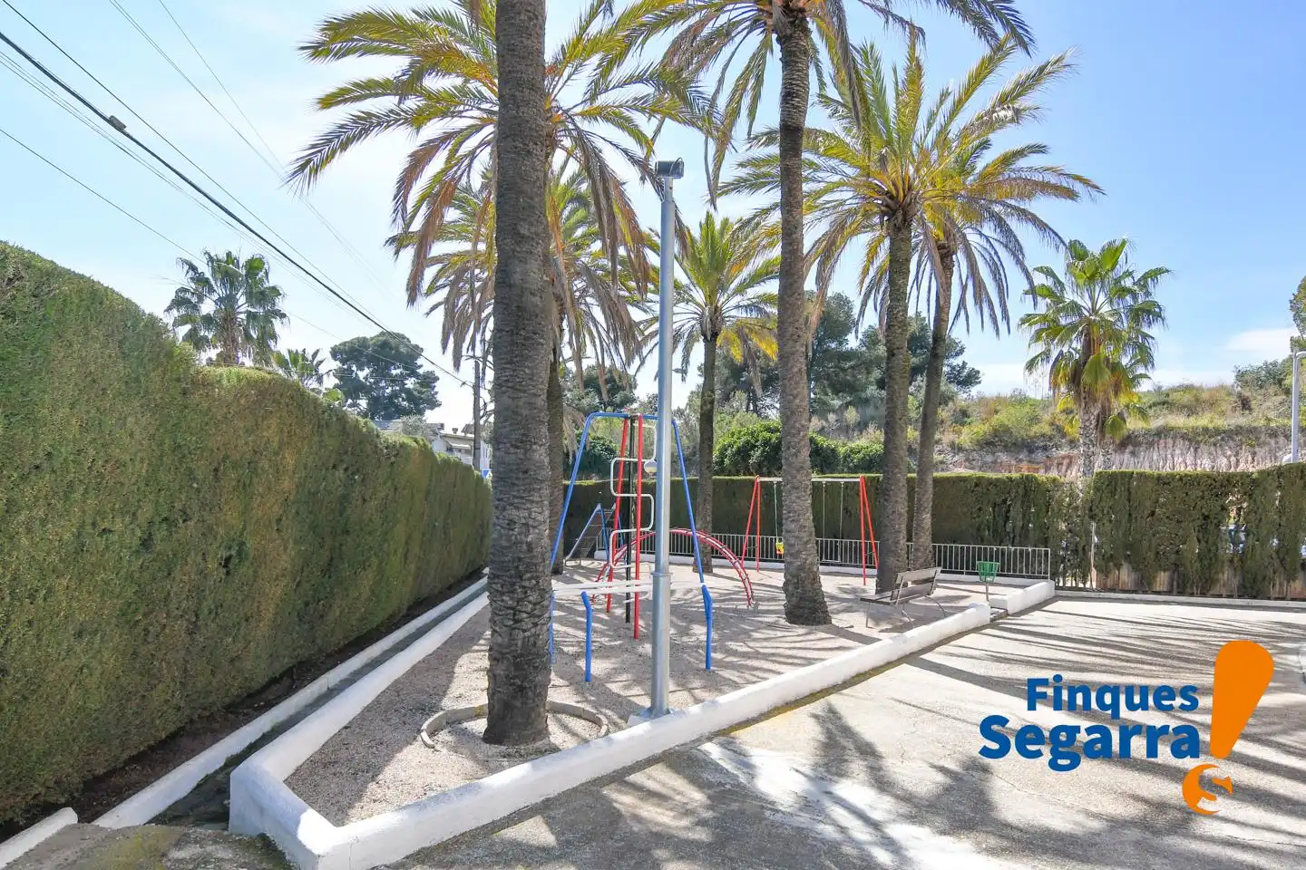 Vista exterior de Dúplex en venda en El Vendrell amb Aire condicionat, Terrassa i Piscina comunitària