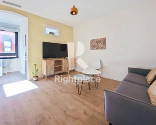 Sala d'estar de Apartament de lloguer en  Barcelona Capital amb Aire condicionat, Calefacció i Moblat