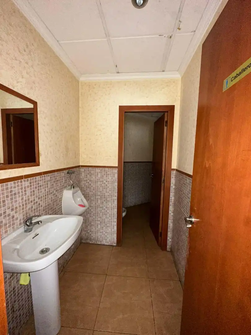 Local comercial en venda a Rúa os Píos, imagen 7