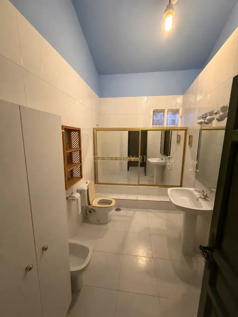 Bany de Casa o xalet en venda en Trujillo amb Aire condicionat, Jardí privat i Traster
