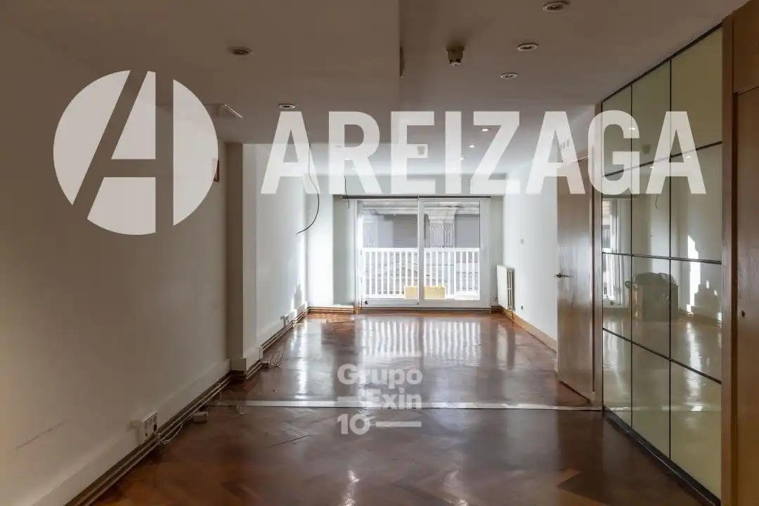 Büro zum Verkauf in Donostia - San Sebastián  mit Klimaanlage, Heizung und Abstellraum