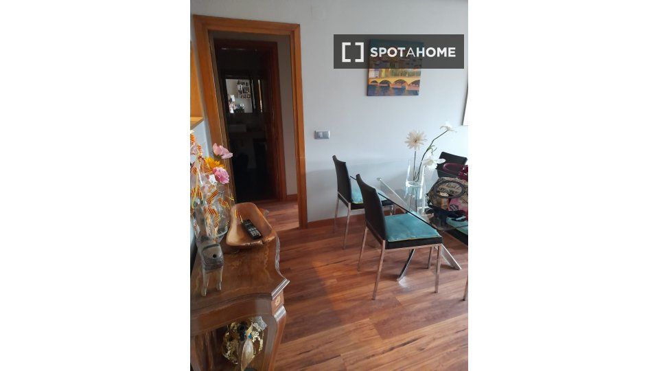 Dining room of Flat to rent in  Madrid Capital  with Air Conditioner, Heating and Furnished