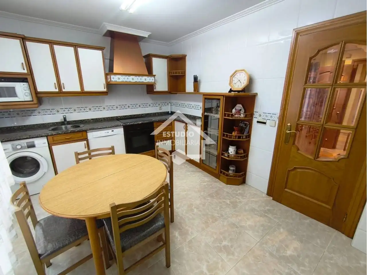 Cuina de Casa o xalet en venda en Lodosa amb Aire condicionat, Calefacció i Parquet