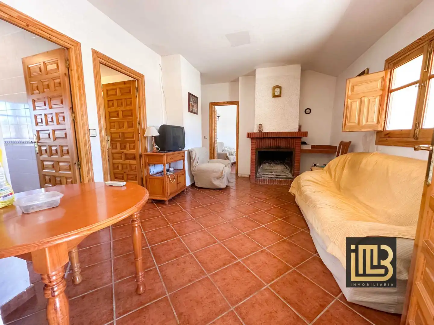 Sala de estar de Piso en venta en Cabra del Santo Cristo con Terraza y Amueblado
