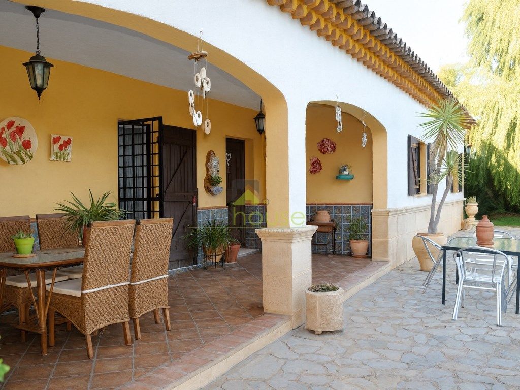 House or chalet for sale in Lorca  with Air Conditioner, Heating and Private garden