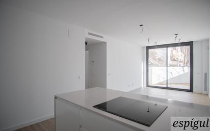 Kitchen of Flat for sale in Girona Capital  with Terrace and Balcony