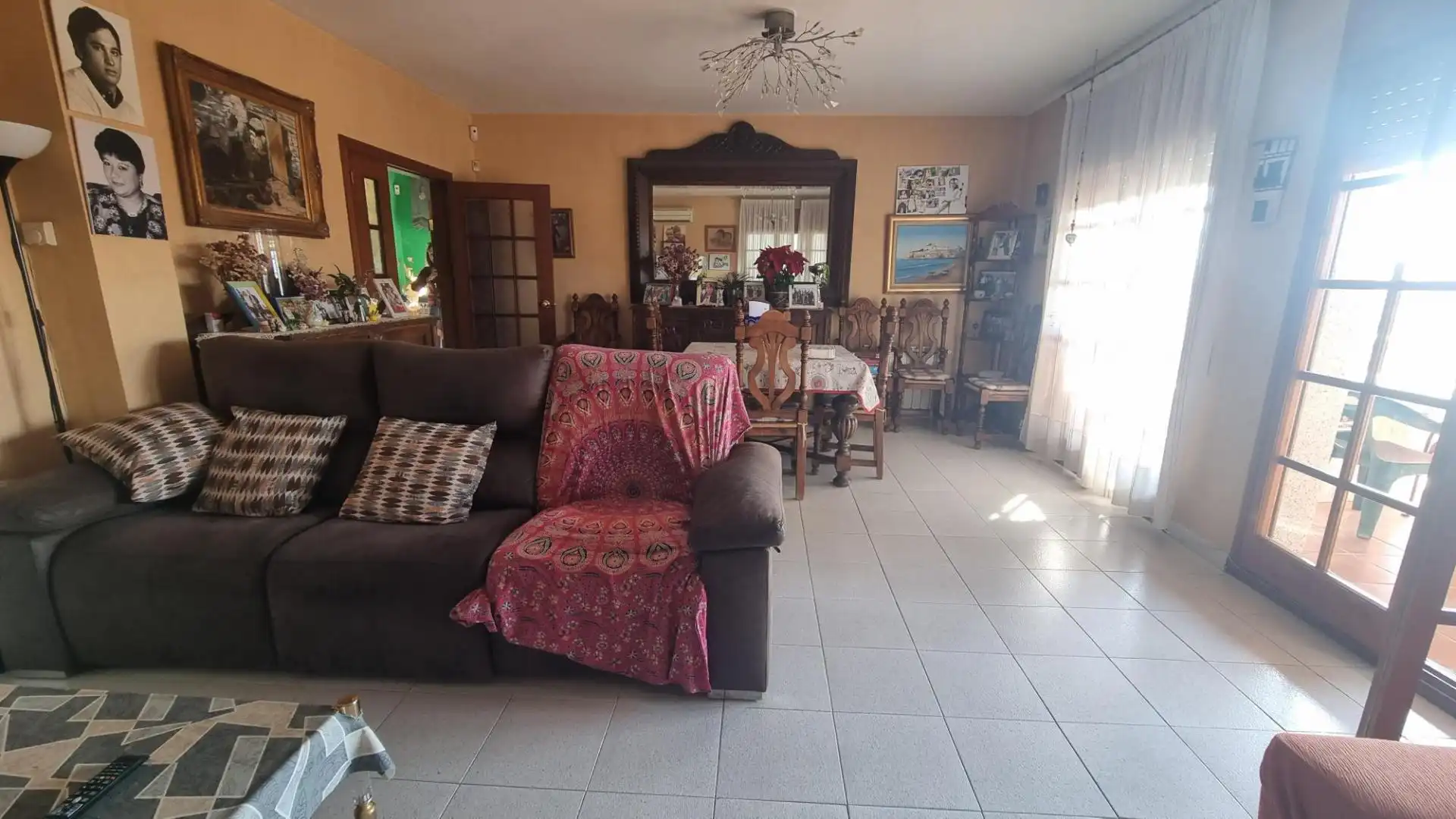 Chalet con terraza en venta en Bellvei, imagen 9
