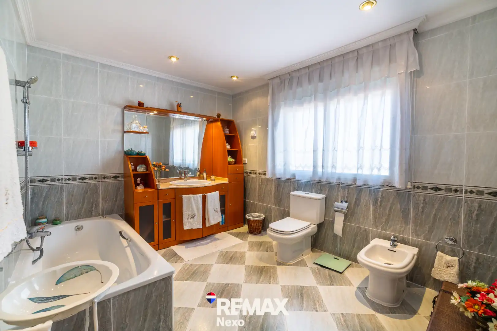 Baño de Casa o chalet en venta en Valdestillas con Aire acondicionado, Calefacción y Jardín privado