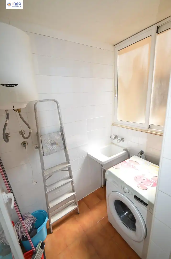 Bathroom of Flat for rent in Roquetas de Mar  with Air Conditioner, Terrace and Storage room