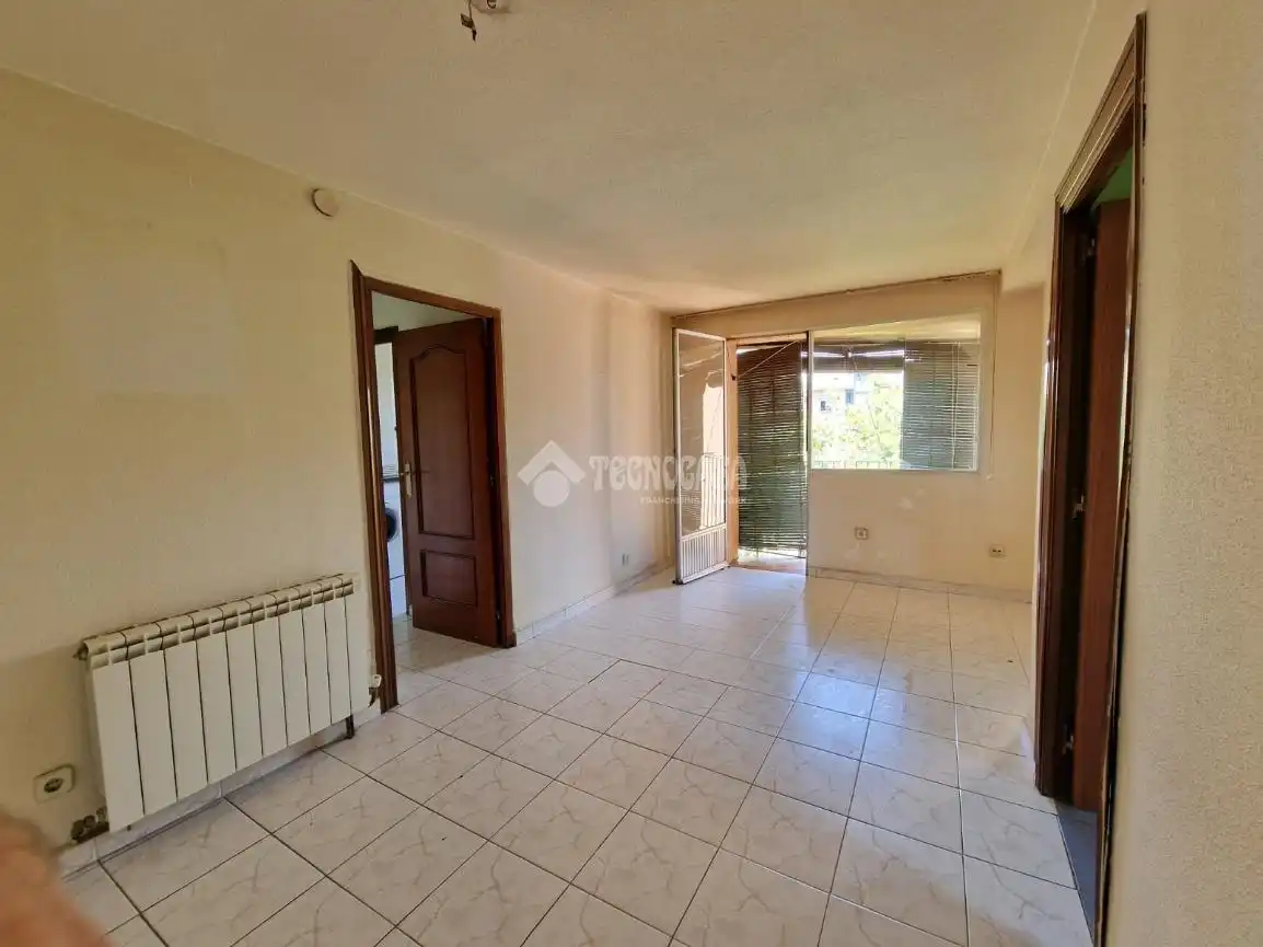 Habitación de Piso en venta en Madrid con Calefacción y Balcón