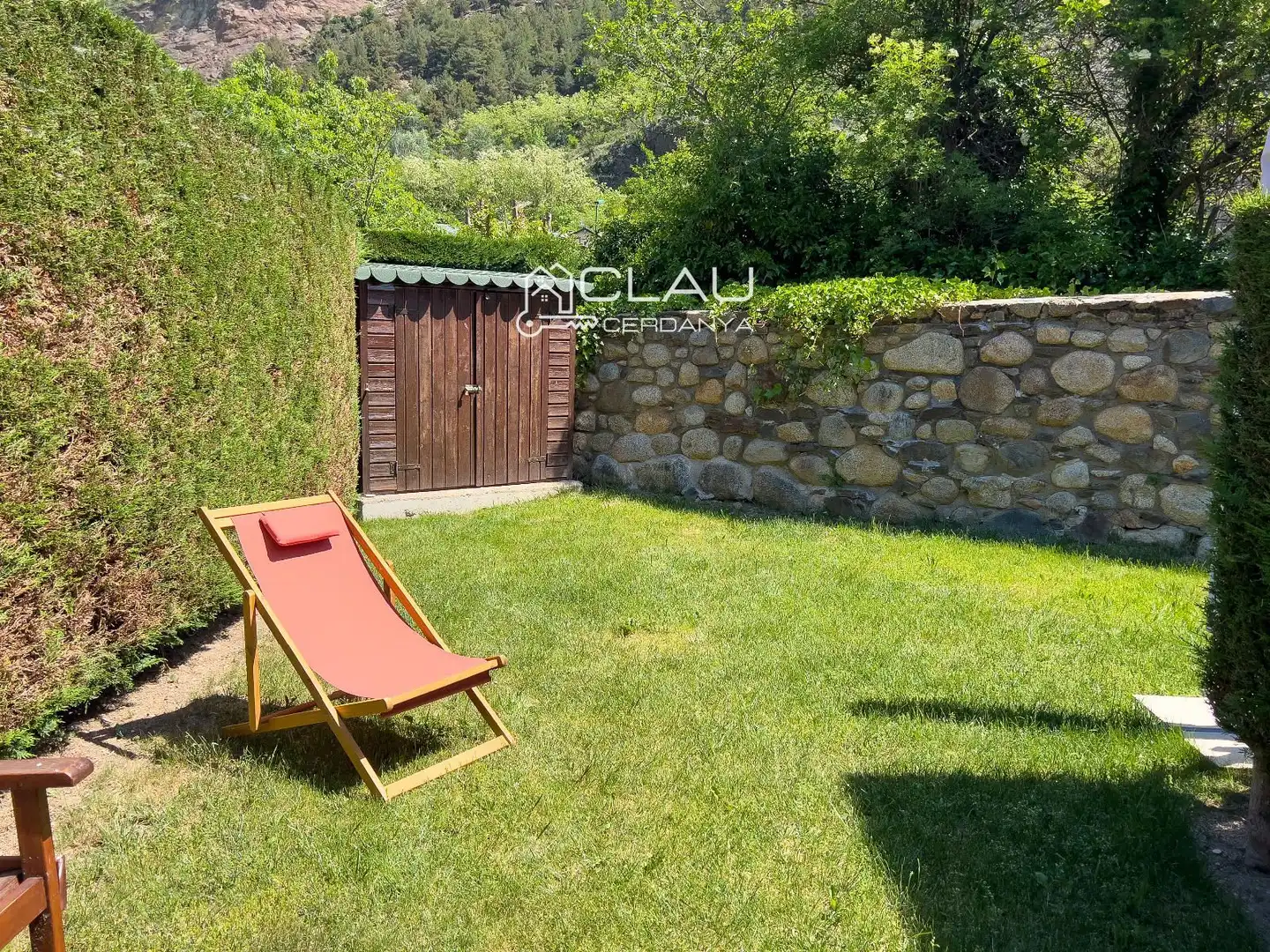 Garten von Einfamilien-Reihenhaus zur Miete in Latour - de - Carol mit Heizung, Privatgarten und Terrasse