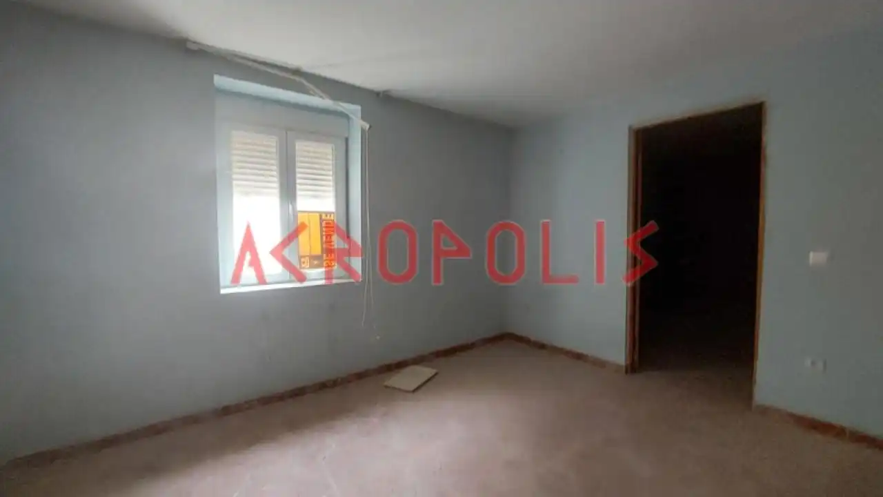 Bedroom of Houses for sale in Vezdemarbán  with Heating