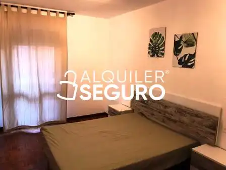 Habitación de Piso de alquiler en Vitoria - Gasteiz con Calefacción, Terraza y Trastero