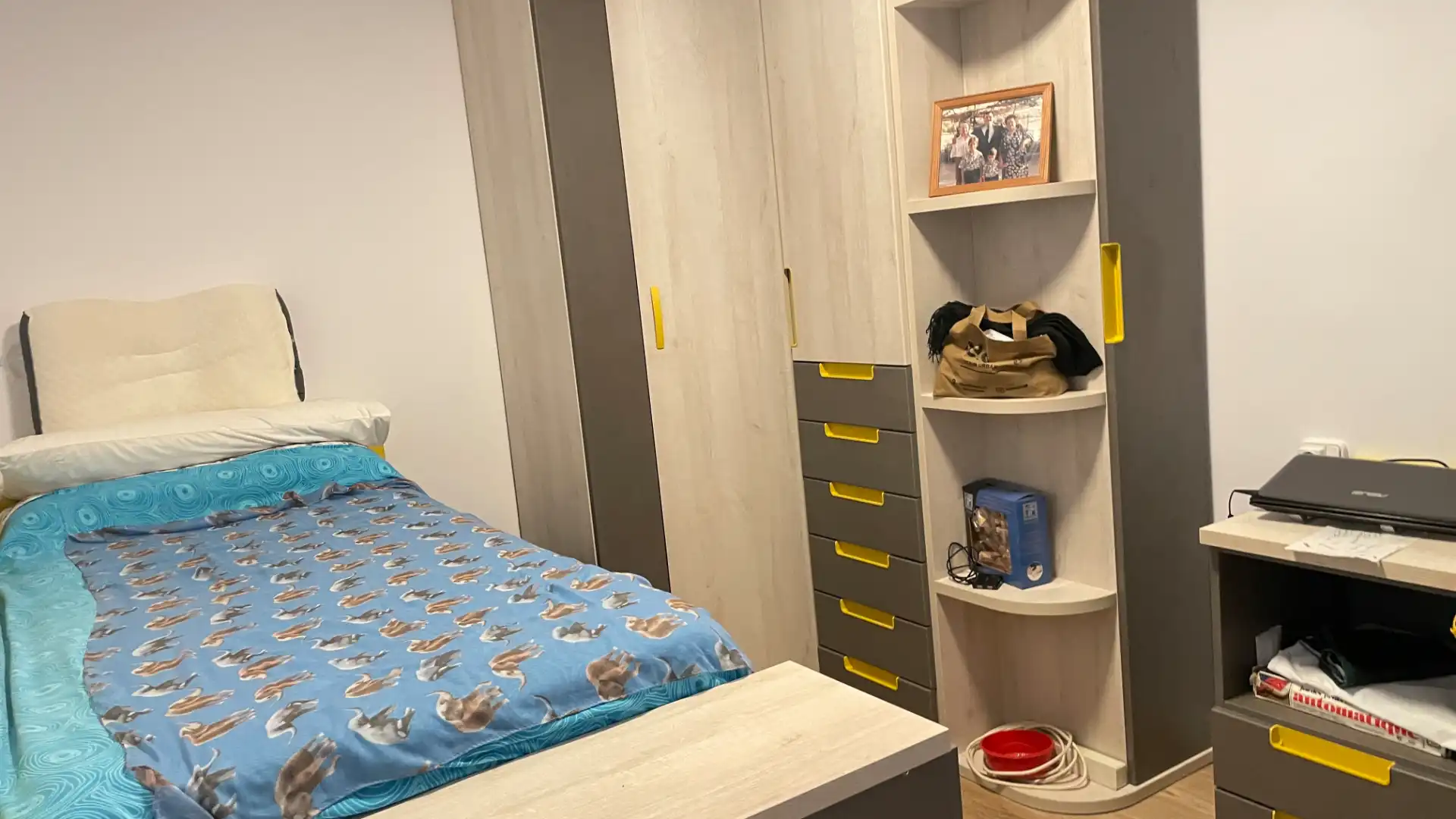 Dormitori de Casa adosada en venda en Terrassa amb Aire condicionat, Calefacció i Terrassa