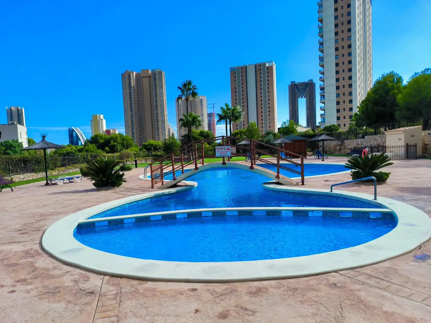 Swimming pool of Apartments for sale in Benidorm  with Air Conditioner, Heating and Private garden