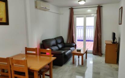 Living room of Flat to rent in La Línea de la Concepción  with Air Conditioner, Washing machine and Microwave