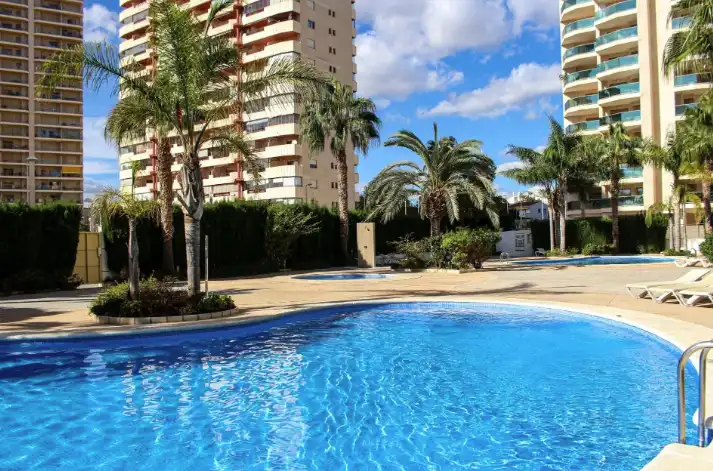 Piscina de Apartament en venda en Calpe / Calp amb Aire condicionat, Calefacció i Terrassa