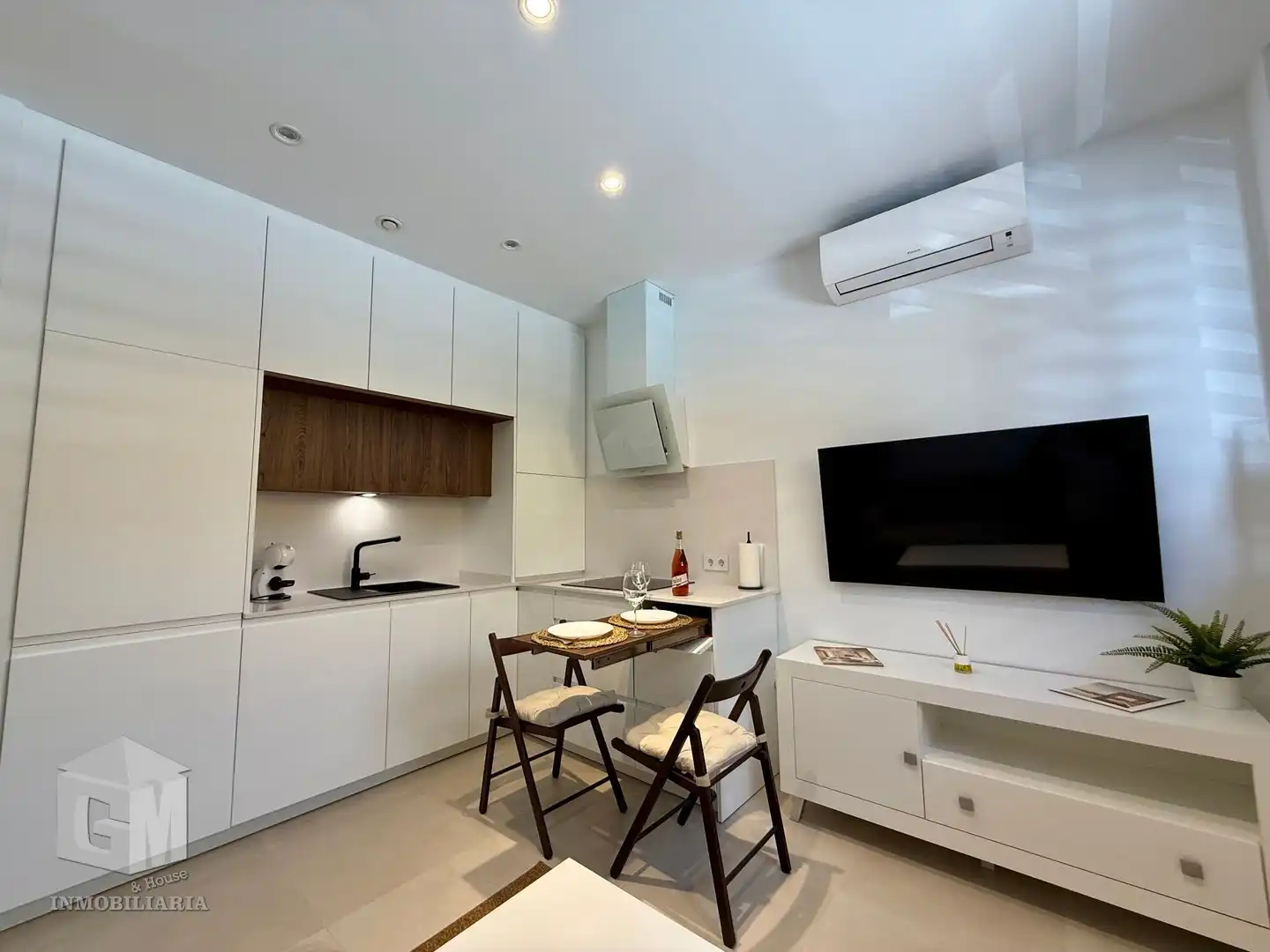 Cocina de Apartamento en venta en Tarifa con Aire acondicionado, Calefacción y Trastero