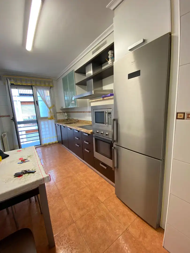 Cocina de Piso en venta en Langreo con Calefacción, Parquet y Trastero