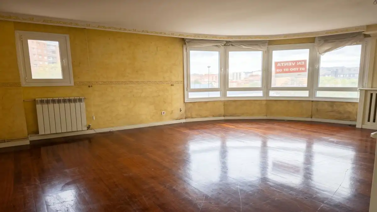 Sala d'estar de Pis en venda en Ibaiondo