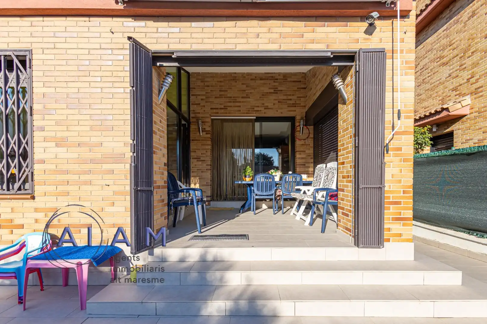 Terrassa de Casa o xalet en venda en Pineda de Mar amb Aire condicionat, Calefacció i Jardí privat
