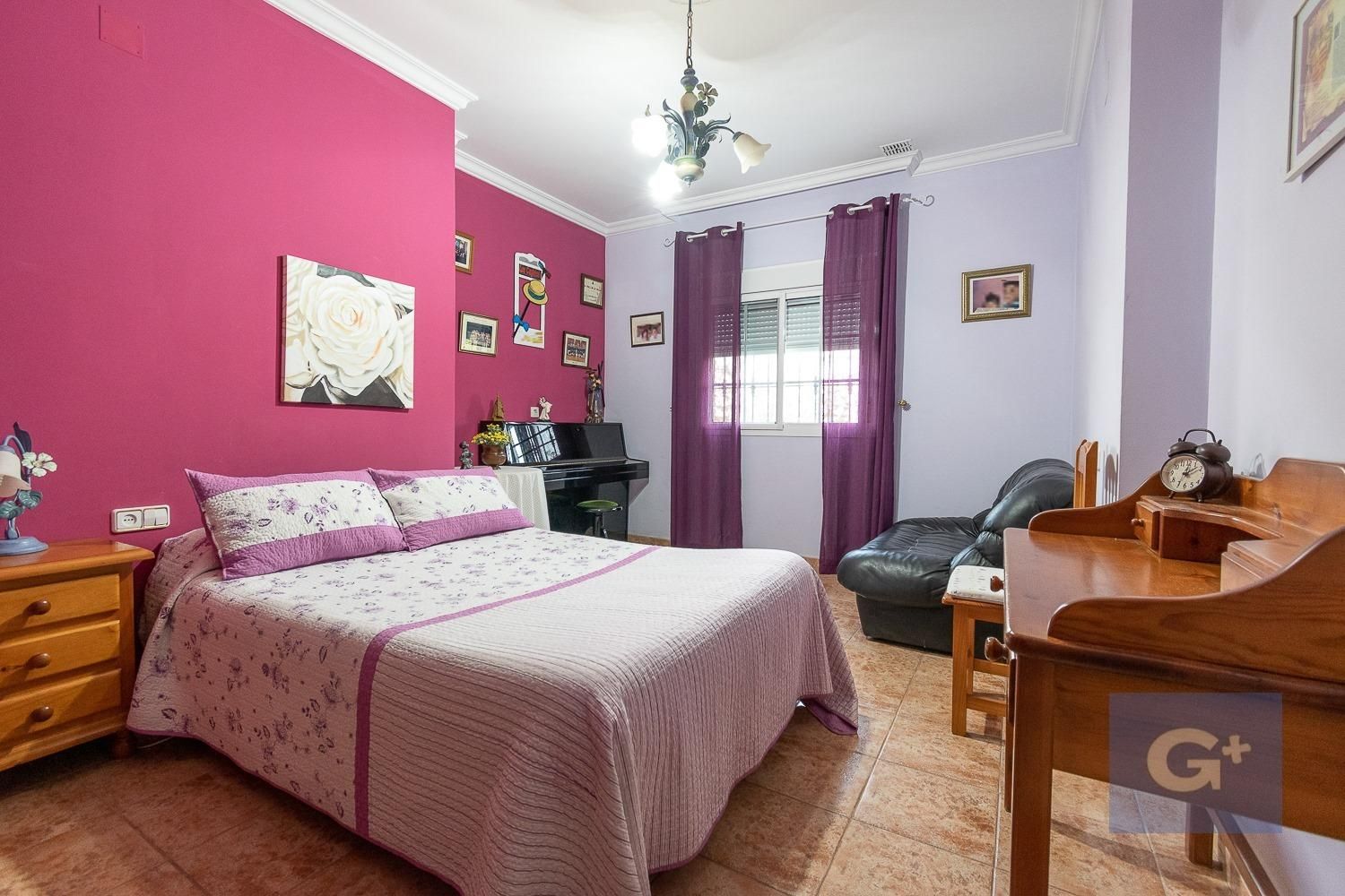 Dormitori de Casa o xalet en venda en El Puerto de Santa María amb Aire condicionat, Calefacció i Jardí privat
