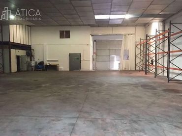 Nau industrial de lloguer a Carbajosa de la Sagrada
