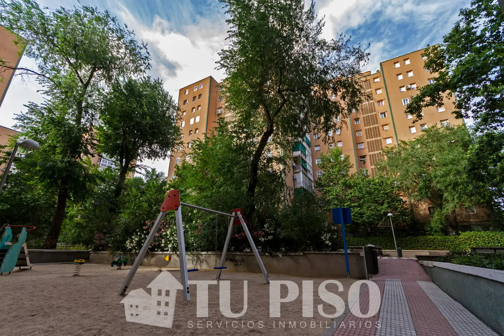 Vista exterior de Pis en venda en Madrid amb Aire condicionat, Calefacció i Parquet