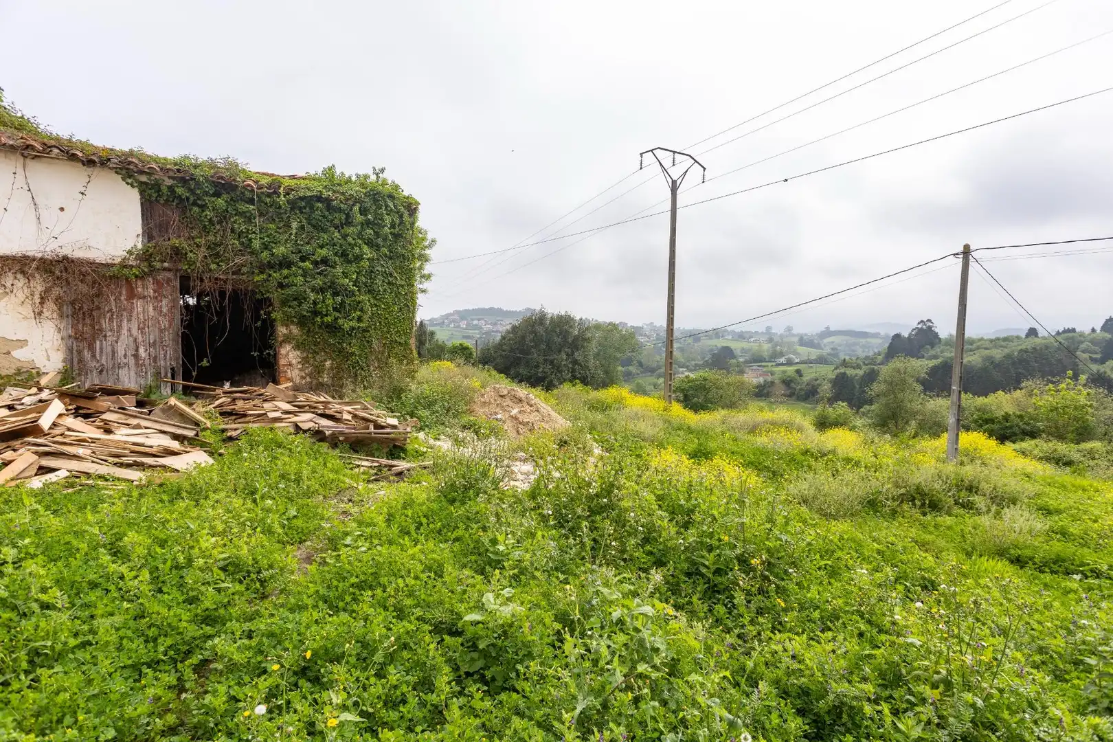 Residencial en venda en Valdáliga