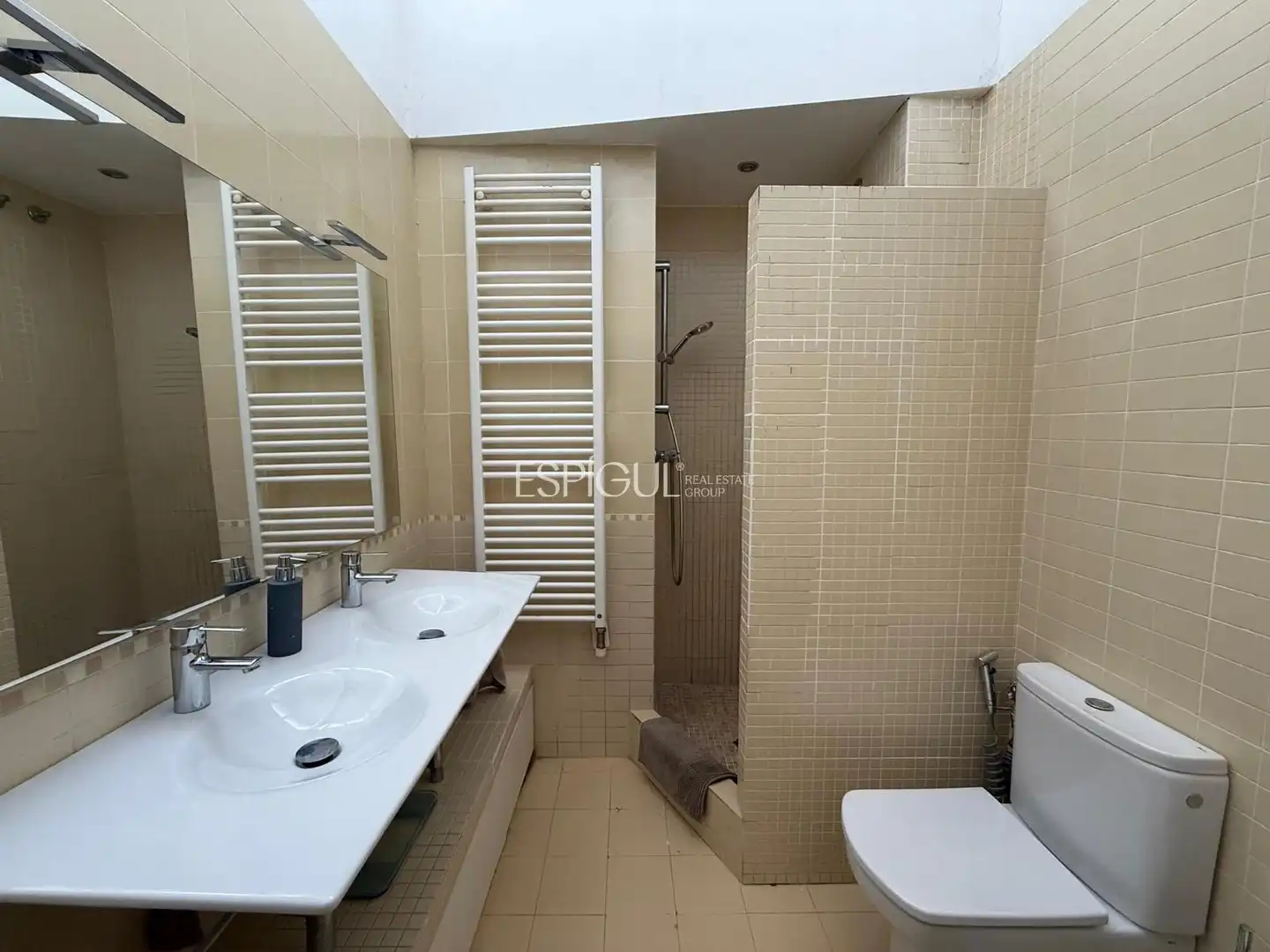 Casa o chalet de alquiler en Montseny, Eixample Sud – Migdia
