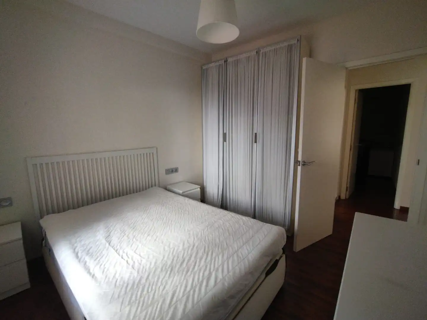 Habitación de Piso de alquiler en Sevilla con Aire acondicionado, Calefacción y Amueblado