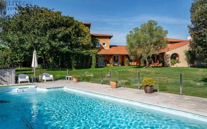 Jardí de Casa o xalet en venda en Ribamontán al Mar amb Calefacció, Jardí privat i Terrassa