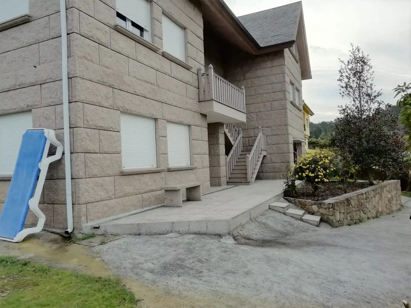 Vista exterior de Casa o chalet en venta en Culleredo con Jardín privado, Parquet y Horno