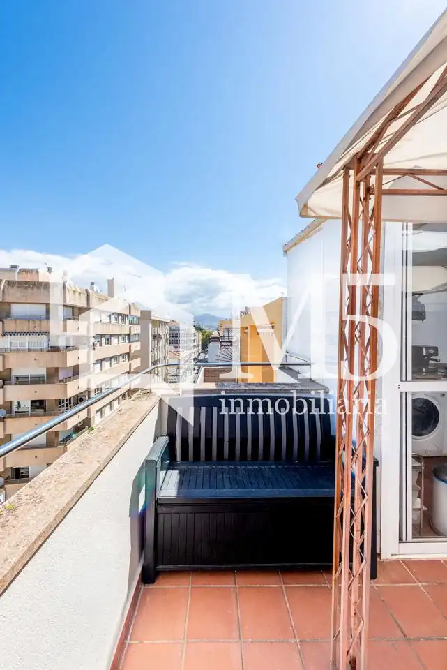 Vista exterior de Local en venta en Vélez-Málaga con Amueblado